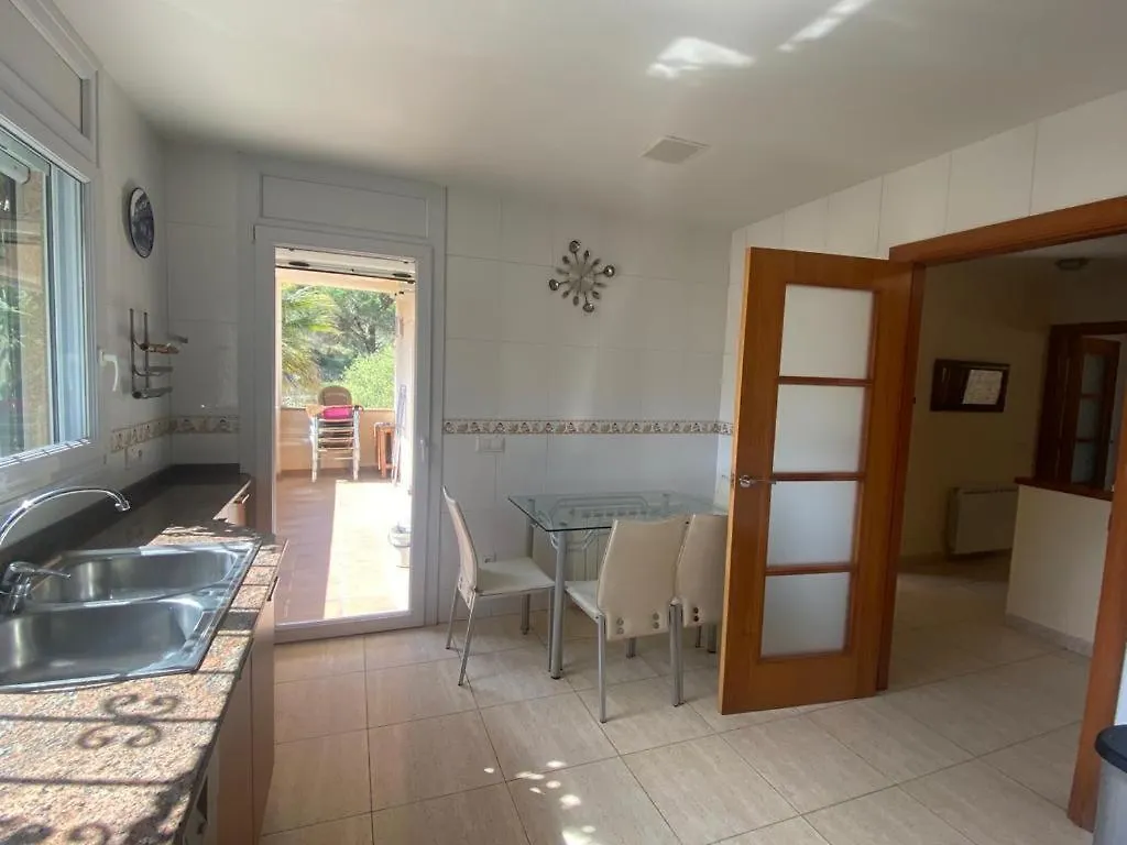 فيلة يوريت دي مار Soleada Villa. Piscina, Vistas, Intimidad.